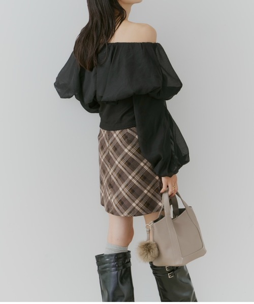 TITTY&CO.（ティティーアンドコー）の「フェイクレザーミニトートバッグ(ファーチャーム付き)（トートバッグ・レディース・ベージュ/グレー・FREE）」の15枚目の写真