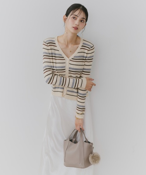 TITTY&CO.（ティティーアンドコー）の「フェイクレザーミニトートバッグ(ファーチャーム付き)（トートバッグ・レディース・ベージュ/グレー・FREE）」の19枚目の写真