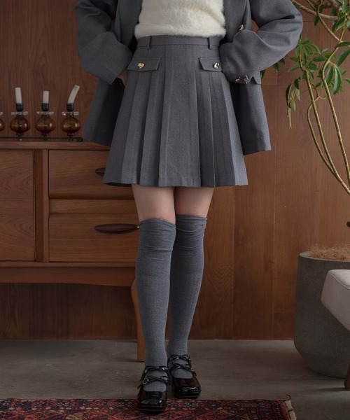 Ambre Neige(アンブルネージュ)の「ゴールドボタンスカート/WEB/EC限定商品(スカート・レディース・ダークブラウン/グレー・FREE)」の4枚目の写真