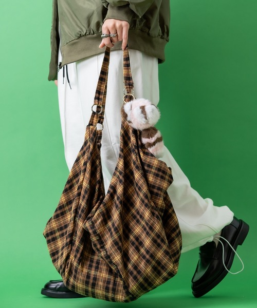 ankoROCK（アンコロック）の「an meets zakka チェック柄ネル３WAYバッグ / レディース メンズ ユニセックス リュック ショルダーバック トートバッグ（ショルダーバッグ・レディース・イエロー・ONESIZE）」の7枚目の写真