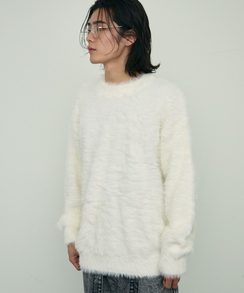 Shoowtime(ショウタイム)の「Shaggy mohair like loose crew neck knit / シャギーモヘアライク ルーズクルーネックニット(ニット/セーター・メンズ・ホワイト/グレー/ブラック・MEDIUM/LARGE/X-LARGE/SMALL)」の2枚目の写真