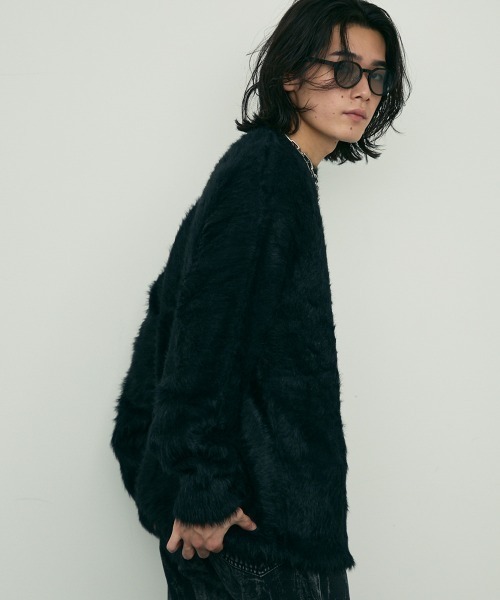 Shoowtime(ショウタイム)の「Shaggy mohair like loose crew neck knit / シャギーモヘアライク ルーズクルーネックニット(ニット/セーター・メンズ・ホワイト/グレー/ブラック・MEDIUM/LARGE/X-LARGE/SMALL)」の8枚目の写真