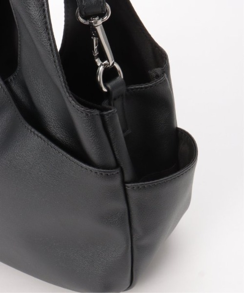 LBC（エルビーシー）の「フェイクレザークリテバッグミニショルダー（ショルダーバッグ・レディース・イエロー/ブラック/シルバー・FREE）」の11枚目の写真