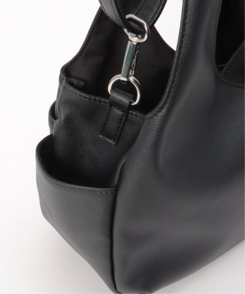 LBC（エルビーシー）の「フェイクレザークリテバッグミニショルダー（ショルダーバッグ・レディース・イエロー/ブラック/シルバー・FREE）」の12枚目の写真