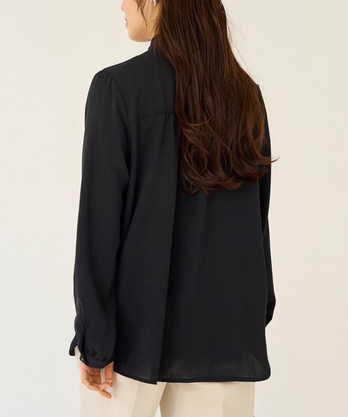 INCEDE（インシード）の「3WAY ピン付きボウタイブラウス（シャツ/ブラウス・レディース・ブラック/オフホワイト/ベージュ・M/L/LL）」の8枚目の写真