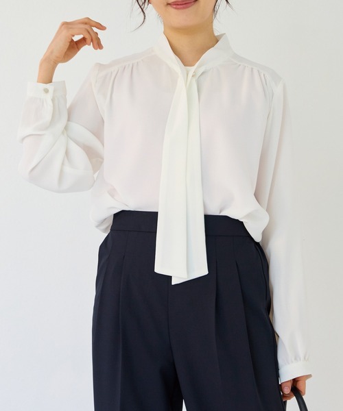 INCEDE（インシード）の「3WAY ピン付きボウタイブラウス（シャツ/ブラウス・レディース・ブラック/オフホワイト/ベージュ・M/L/LL）」の13枚目の写真