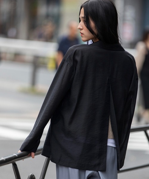 Munich(ミューニック)の「シャイニーシアーテーラードジャケット(テーラードジャケット・レディース・パープル/ブラック/ライトベージュ・S)」の9枚目の写真