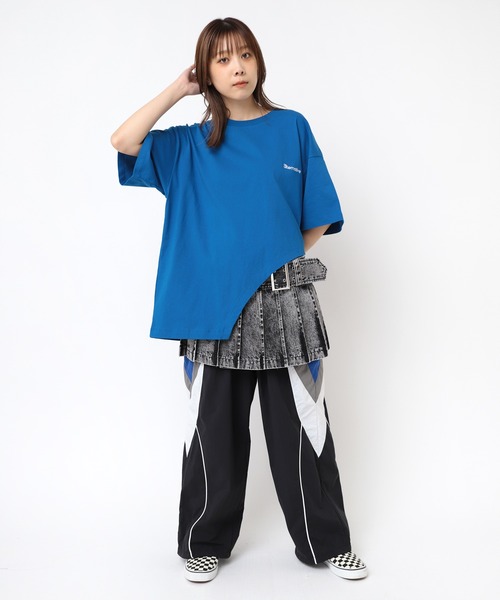 RNA（アールエヌエー）の「M2374 カッティングＢＩＧ　Ｔ（Tシャツ/カットソー・レディース・ホワイト/ブルー/イエロー・MEDIUM）」の14枚目の写真