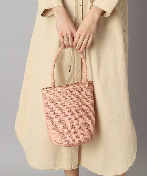 DRESSTERIOR（ドレステリア）の「MADE IN MADA（メイドインマダ）NAVIO バケツバッグ（ハンドバッグ・レディース・ブラウン系/ベビーピンク/グレー・00）」の4枚目の写真