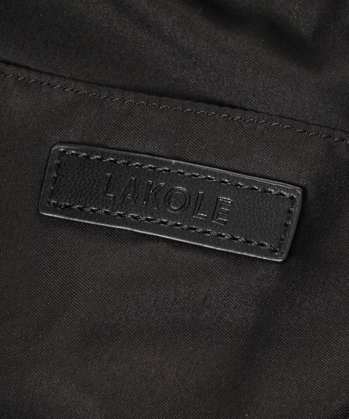 LAKOLE（ラコレ）の「ジャガードラッフルボリュームショルダーバッグ / 288655（ショルダーバッグ・レディース・オフホワイト/ブラック・FREE）」の9枚目の写真