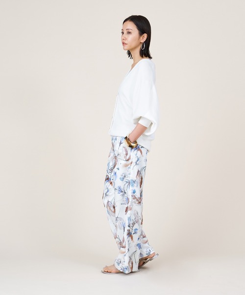 marmors（マルモア）の「【marmors】smooth v/neck cardigan（カーディガン/ボレロ・レディース・ベージュ/ピンク/オフホワイト・36）」の7枚目の写真