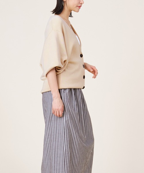 marmors（マルモア）の「【marmors】smooth v/neck cardigan（カーディガン/ボレロ・レディース・ベージュ/ピンク/オフホワイト・36）」の11枚目の写真