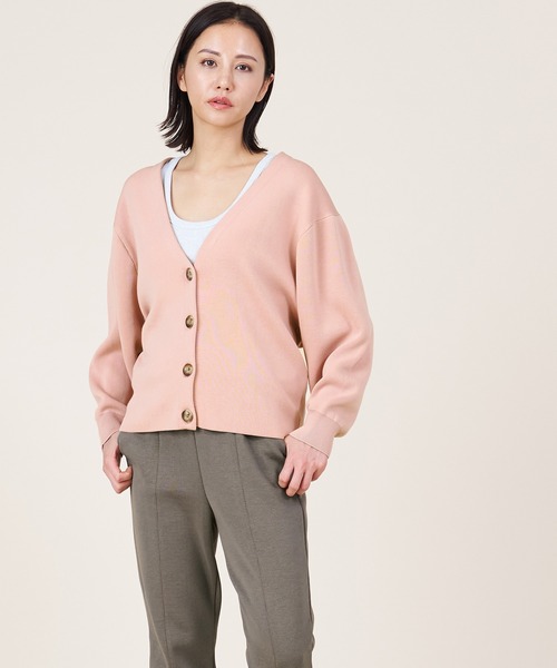 marmors（マルモア）の「【marmors】smooth v/neck cardigan（カーディガン/ボレロ・レディース・ベージュ/ピンク/オフホワイト・36）」の14枚目の写真
