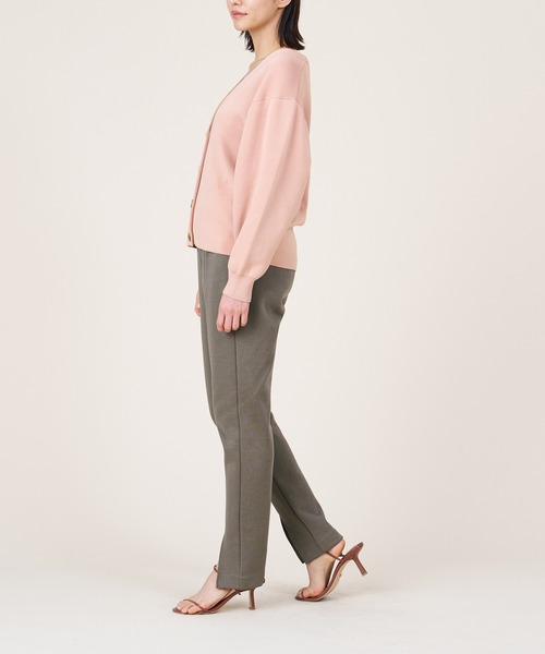 marmors（マルモア）の「【marmors】smooth v/neck cardigan（カーディガン/ボレロ・レディース・ベージュ/ピンク/オフホワイト・36）」の16枚目の写真