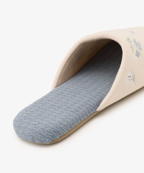 Afternoon Tea(アフタヌーンティー)の「ネモフィラ刺繍ルームシューズ(ルームシューズ/スリッパ・レディース・ブルー・ONE SIZE)」の5枚目の写真
