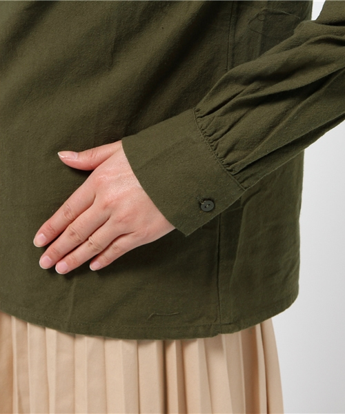 Kastane（カスタネ）の「ハイネックブラウスPO（シャツ/ブラウス・レディース・カーキ/ベージュ/キャメル・FREE）」の14枚目の写真