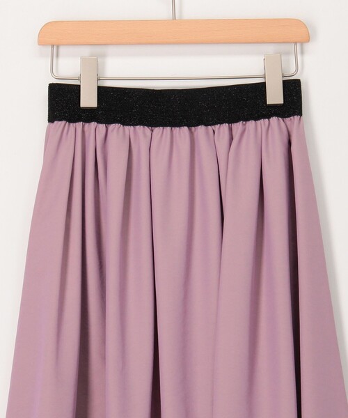 MICO COULIER（ミコクリエ）の「【オケージョン対応】グロッシーツイルスカート（スカート・レディース・オリーブ/ライトパープル/ネイビー・36/38）」の18枚目の写真