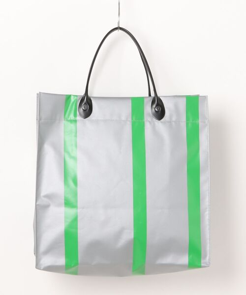 TOGA（トーガ）の「TOGA Logo toto bag（トートバッグ・レディース・ライトグレー/パープル・FREE）」の3枚目の写真