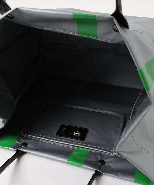 TOGA（トーガ）の「TOGA Logo toto bag（トートバッグ・レディース・ライトグレー/パープル・FREE）」の5枚目の写真