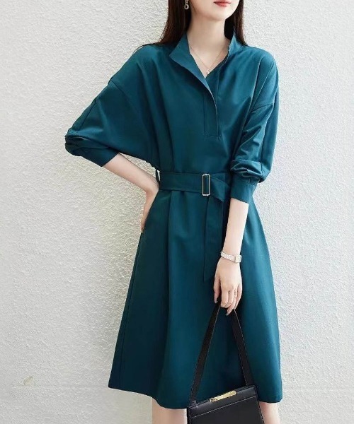 Forcement(フォースメント)の「スタンドカラースキッパーシャツワンピース(シャツワンピース・レディース・グリーン/ベージュ・ONESIZE)」の3枚目の写真