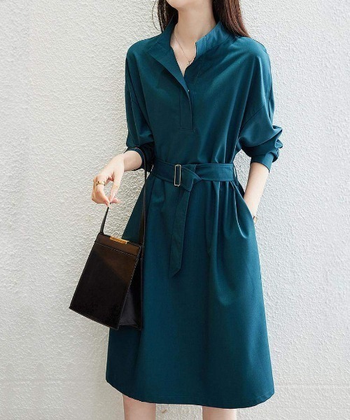 Forcement(フォースメント)の「スタンドカラースキッパーシャツワンピース(シャツワンピース・レディース・グリーン/ベージュ・ONESIZE)」の6枚目の写真