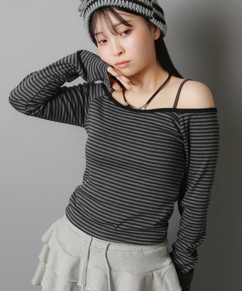 SPINNS（スピンズ）の「長袖オフショルカットソー/ボーダー（Tシャツ/カットソー・レディース・ブラック・ONESIZE）」の6枚目の写真