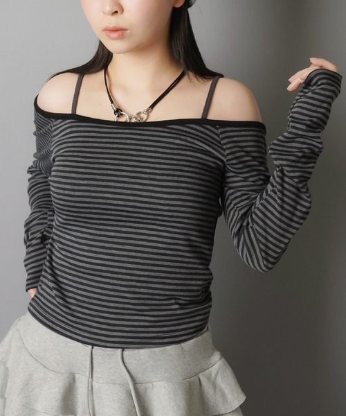 SPINNS（スピンズ）の「長袖オフショルカットソー/ボーダー（Tシャツ/カットソー・レディース・ブラック・ONESIZE）」の2枚目の写真