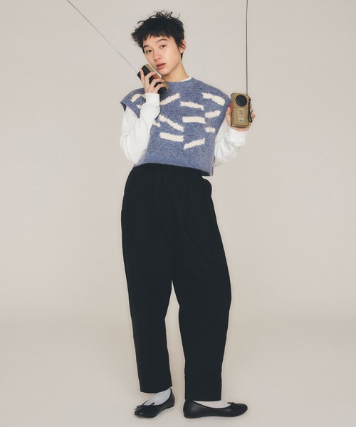 sneeuw（スニュウ）の「タックドローパンツ（その他パンツ・レディース・ブラック/グレー/ブルー・1/3）」の7枚目の写真