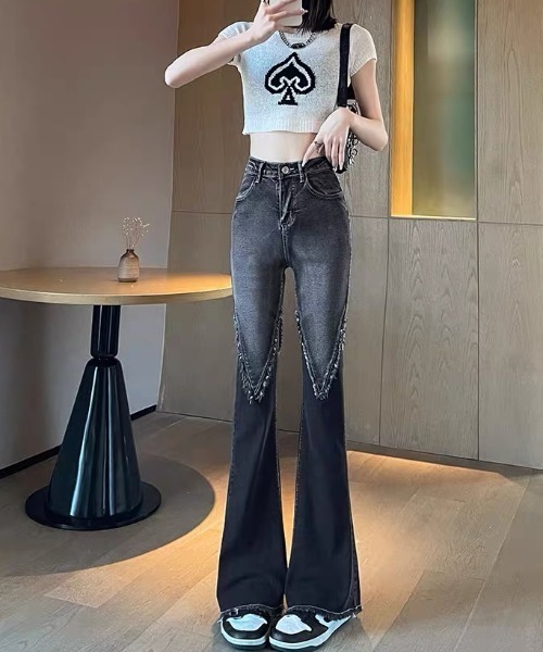 gossip!ロサンゼルス(ゴシップロサンゼルス)の「膝フリンジ フレアデニムパンツ(デニムパンツ・レディース・ブラック・M/S/XL/L)」の6枚目の写真