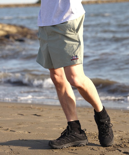 The Endless Summer（エンドレスサマー）の「TES HUNTINGTON NYLON SHORTS / ショーツ（その他パンツ・メンズ・ベージュ系その他3/ブラック/パープル/ネイビー/イエロー/ミント/チャコール/A/サーモンピンク/ピンク系その他2/グリーン系その他3・SMALL/MEDIUM/LARGE/X-LARGE）」の5枚目の写真