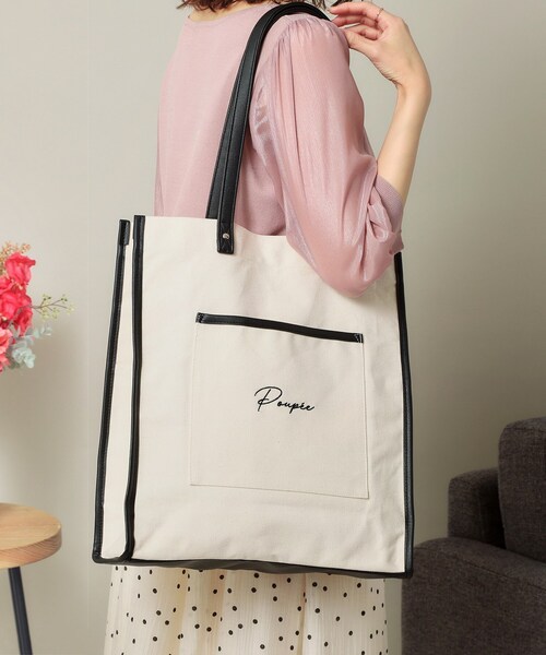 ITS'DEMO（イッツデモ）の「【推し活／A4対応】合皮パイピングキャンバストート（トートバッグ・レディース・ブラック/ブラック系3/ダークブラウン系3/アイボリー・00）」の2枚目の写真