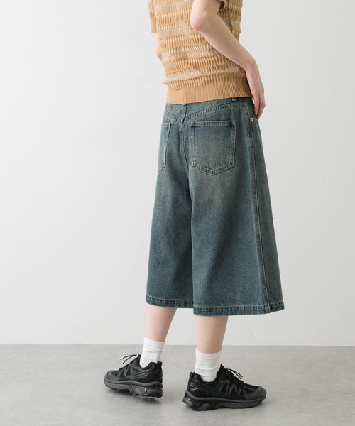 SENSE OF PLACE by URBAN RESEARCH（センスオブプレイスバイアーバンリサーチ）の「ニーレングスデニム（デニムパンツ・レディース・インディゴブルー/ライトインディゴブルー・SMALL/MEDIUM）」の5枚目の写真