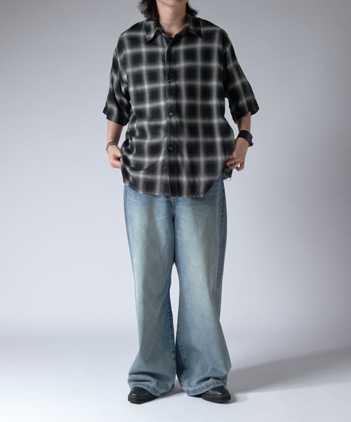 Lui's（ルイス）の「オンブレー半袖シャツ（シャツ/ブラウス・メンズ・グレー/ブラック・FREE）」の7枚目の写真