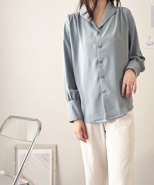Dewlily(デューリリー)の「オンオフで着まわせる、ベーシックシャツ◎ オープンカラーブラウス(シャツ/ブラウス・レディース・ホワイト/ブルー・L/M)」の7枚目の写真