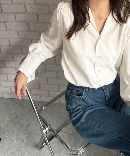 Dewlily(デューリリー)の「オンオフで着まわせる、ベーシックシャツ◎ オープンカラーブラウス(シャツ/ブラウス・レディース・ホワイト/ブルー・L/M)」の10枚目の写真