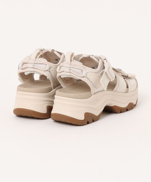 Teva(テバ)の「【TEVA】AMPSOLE GAILA(サンダル・レディース・ライトピンク・22cm/23cm/24cm/25cm)」の2枚目の写真