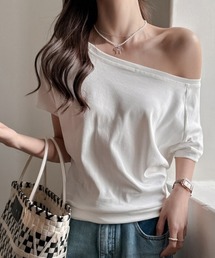 オフショルダー」に該当するトップス（ホワイト/白色系）ファッション