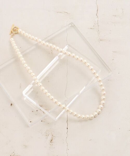 le.coeur blanc（ルクールブラン）の「パールショートネックレス（ネックレス・レディース・オフホワイト・FREE）」の2枚目の写真