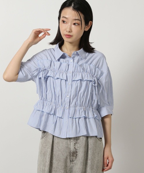 LAKOLE（ラコレ）の「ストライプフリルシャツ（5分袖） / 491872（シャツ/ブラウス・レディース・イエロー/チャコール/ライトブルー/パープル・FREE）」の3枚目の写真