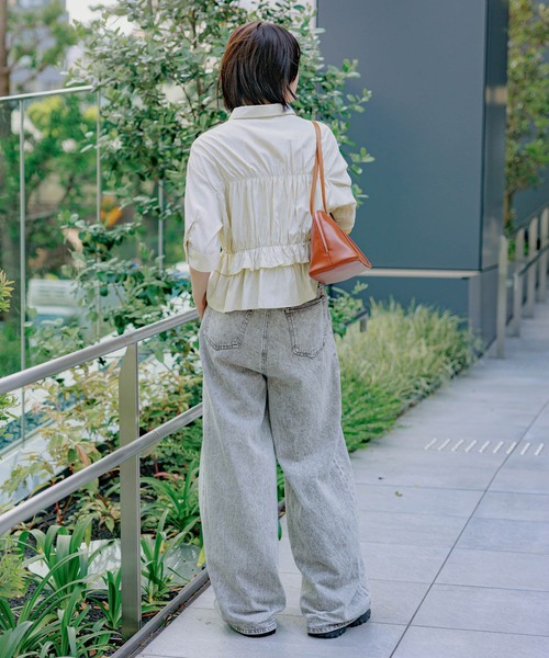 LAKOLE（ラコレ）の「ストライプフリルシャツ（5分袖） / 491872（シャツ/ブラウス・レディース・イエロー/チャコール/ライトブルー/パープル・FREE）」の7枚目の写真