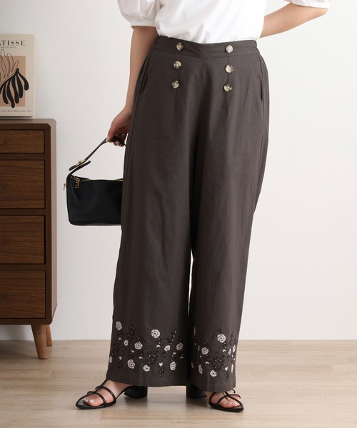 Emago(イマゴ)の「EMAGO ローズ刺繍パンツ(その他パンツ・レディース・イエロー/ホワイト/チャコールグレー・FREE)」の3枚目の写真