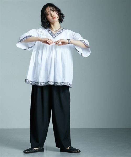 Soiunique（スワユニーク）の「落ち感素材ゆったりサイズサーカスパンツ ［Soiunique］（その他パンツ・レディース・ブラック/ベージュ/チャコール・M/L/LL）」の9枚目の写真