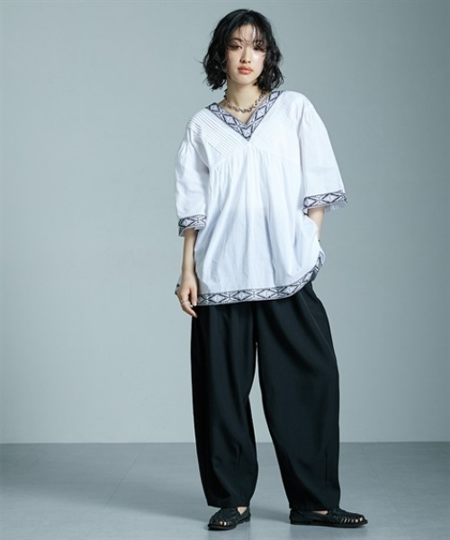 Soiunique（スワユニーク）の「落ち感素材ゆったりサイズサーカスパンツ ［Soiunique］（その他パンツ・レディース・ブラック/ベージュ/チャコール・M/L/LL）」の8枚目の写真