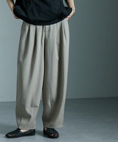 Soiunique（スワユニーク）の「落ち感素材ゆったりサイズサーカスパンツ ［Soiunique］（その他パンツ・レディース・ブラック/ベージュ/チャコール・M/L/LL）」の12枚目の写真