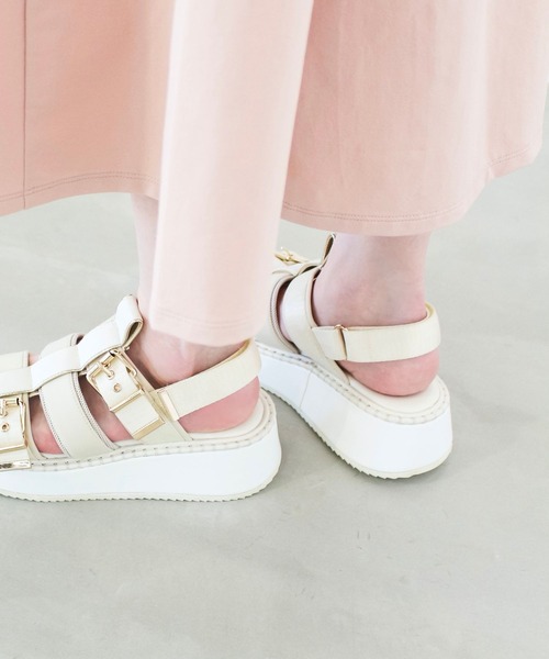 Lucida（ルシーダ）の「Aludra/厚底サンダル（サンダル・レディース・ベージュ/ホワイト/ピンク/グレー・35/36/37/38/39）」の6枚目の写真