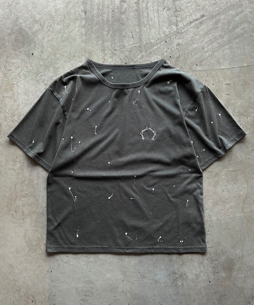 MandO(エムオー)(エムオー)の「【MandO】ヴィンテージペイントサークルロゴTシャツ(Tシャツ/カットソー・メンズ・ブラック/カーキ/チャコール・MEDIUM/LARGE)」の2枚目の写真