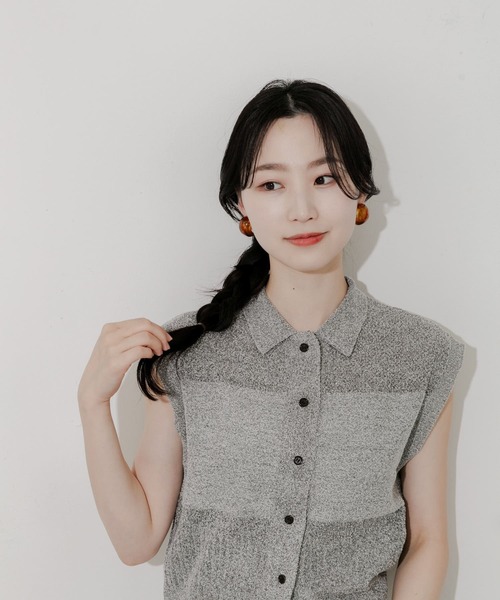 SMELLY（スメリー）の「カラーワイドフープイヤリング（イヤリング・レディース・ブラウン/アイボリー・-）」の3枚目の写真