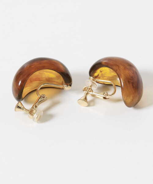 SMELLY（スメリー）の「カラーワイドフープイヤリング（イヤリング・レディース・ブラウン/アイボリー・-）」の5枚目の写真