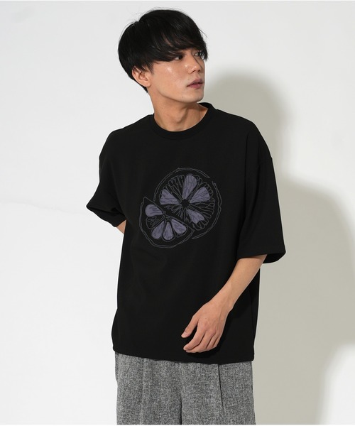 ATELANE(アテレーン)の「ATELANE/梨地 刺繍 クルーTEE(Tシャツ/カットソー・メンズ・グリーン/ブラック系その他/ブラック/サックスブルー/ホワイト系その他/ホワイト・LARGE/MEDIUM)」の4枚目の写真