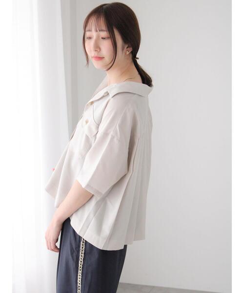 Te chichi TERRASSE(テチチテラス)の「◎麻調バックプリーツシャツ(シャツ/ブラウス・レディース・カーキ/ブラック/ベージュ・F)」の7枚目の写真